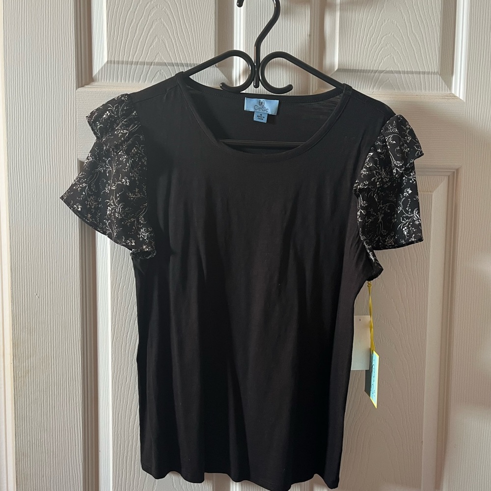 New CeCe flutter sleeve top!